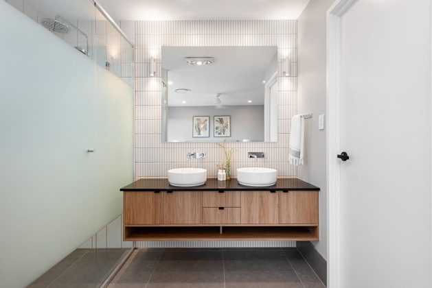 40 Burnaby Tce