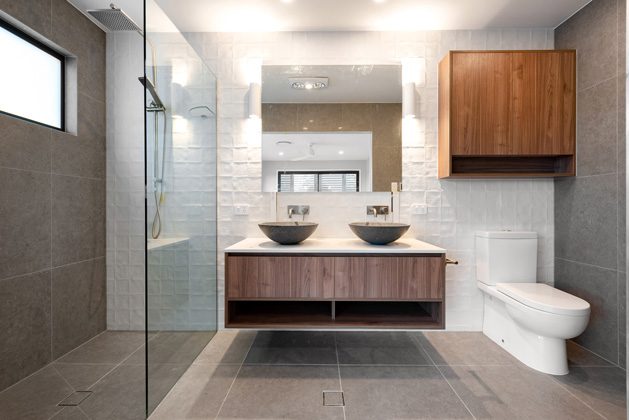 40 Burnaby Tce